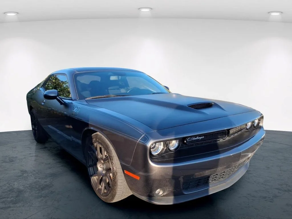 Used 2018 Gray Dodge R/T image 20