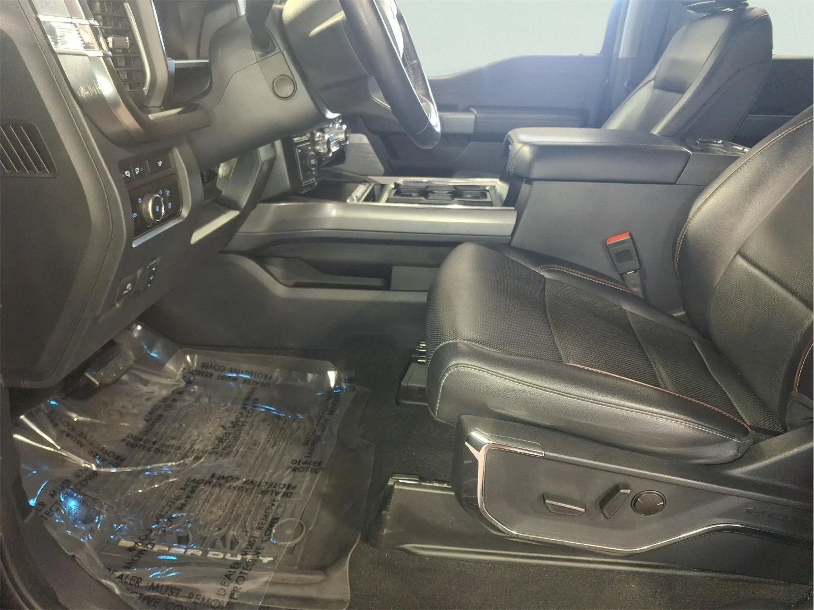 Used 2024 Agate Black Ford LARIAT image 33