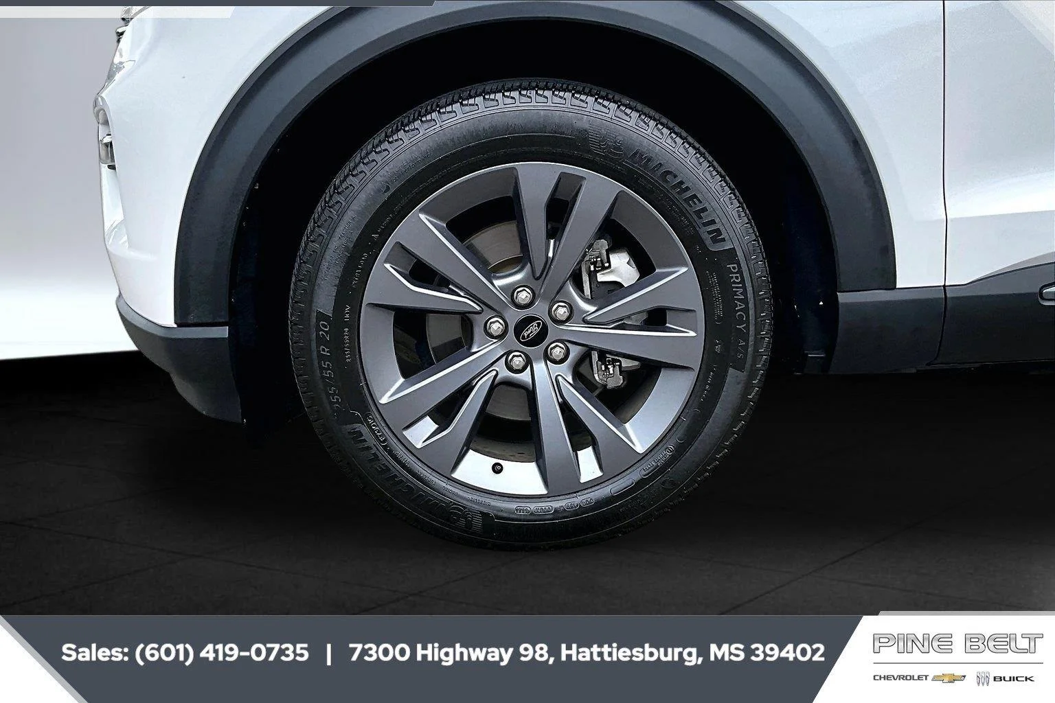 Used 2023 Star White Metallic Tri-Coat Ford XLT image 7