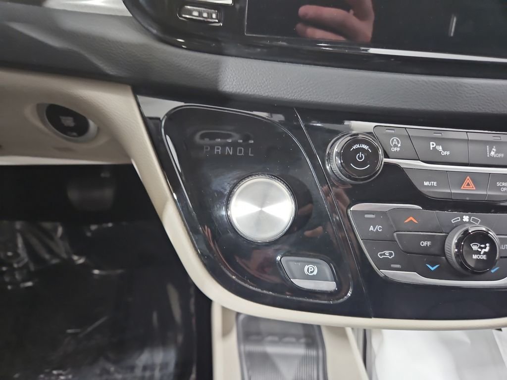 Used 2023 Gray Chrysler Touring L image 23
