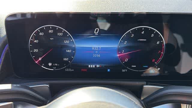 Certified Used 2025 Polar White Mercedes-Benz GLB 250 image 17