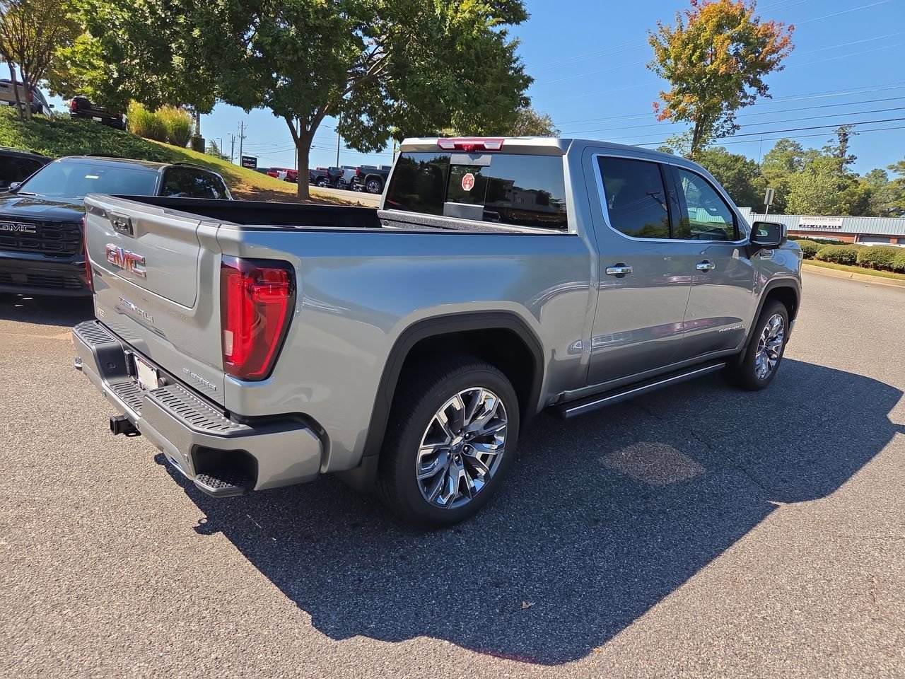 2026 GMC Sierra 1500 Denali - Photo 8
