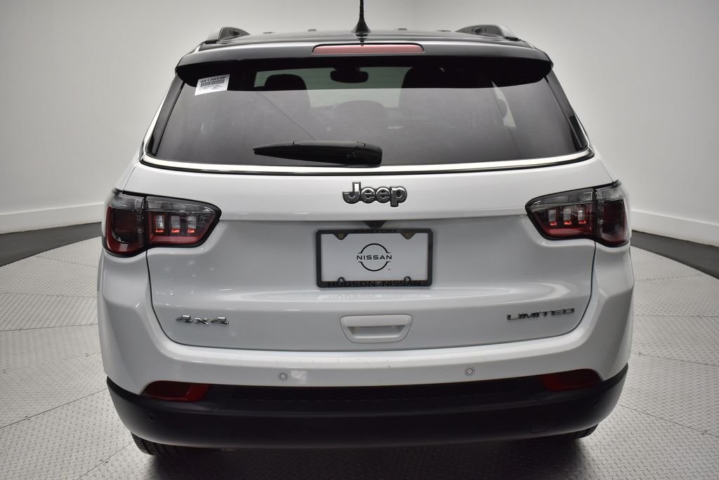 Used 2025 White Jeep Limited image 6