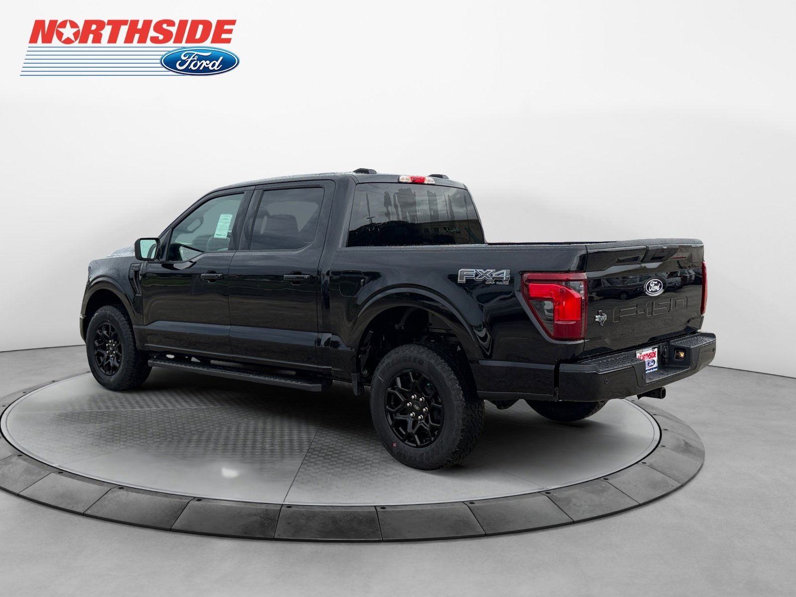 New 2026 Agate Black Metallic Ford XLT image 5