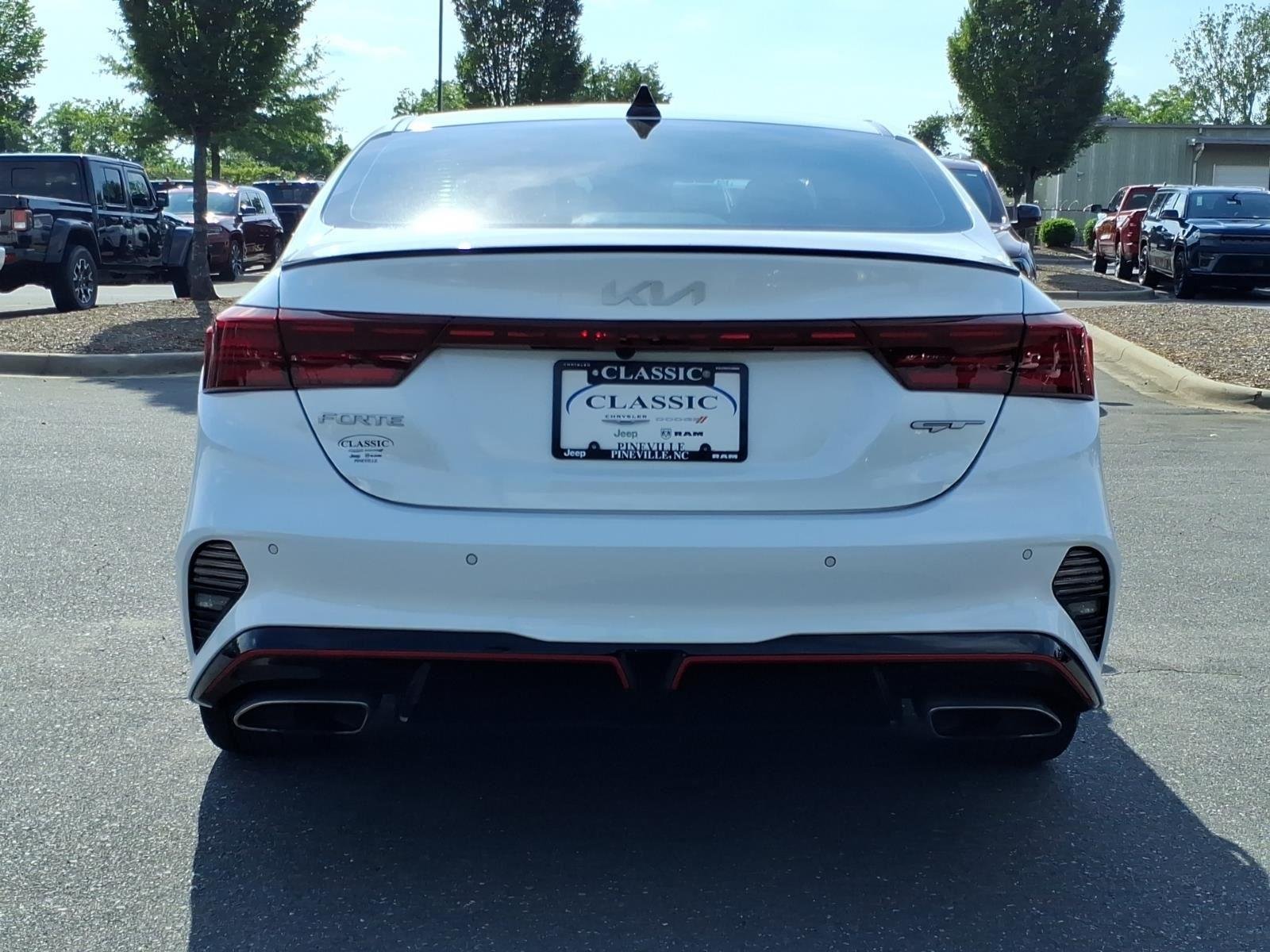 Used 2024 Snow White Pearl Kia GT image 17