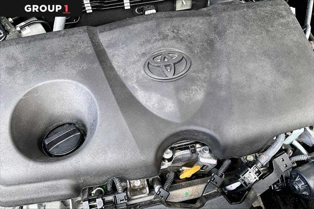 Certified Used 2025 SILVER SKY METALLIC Toyota  image 31