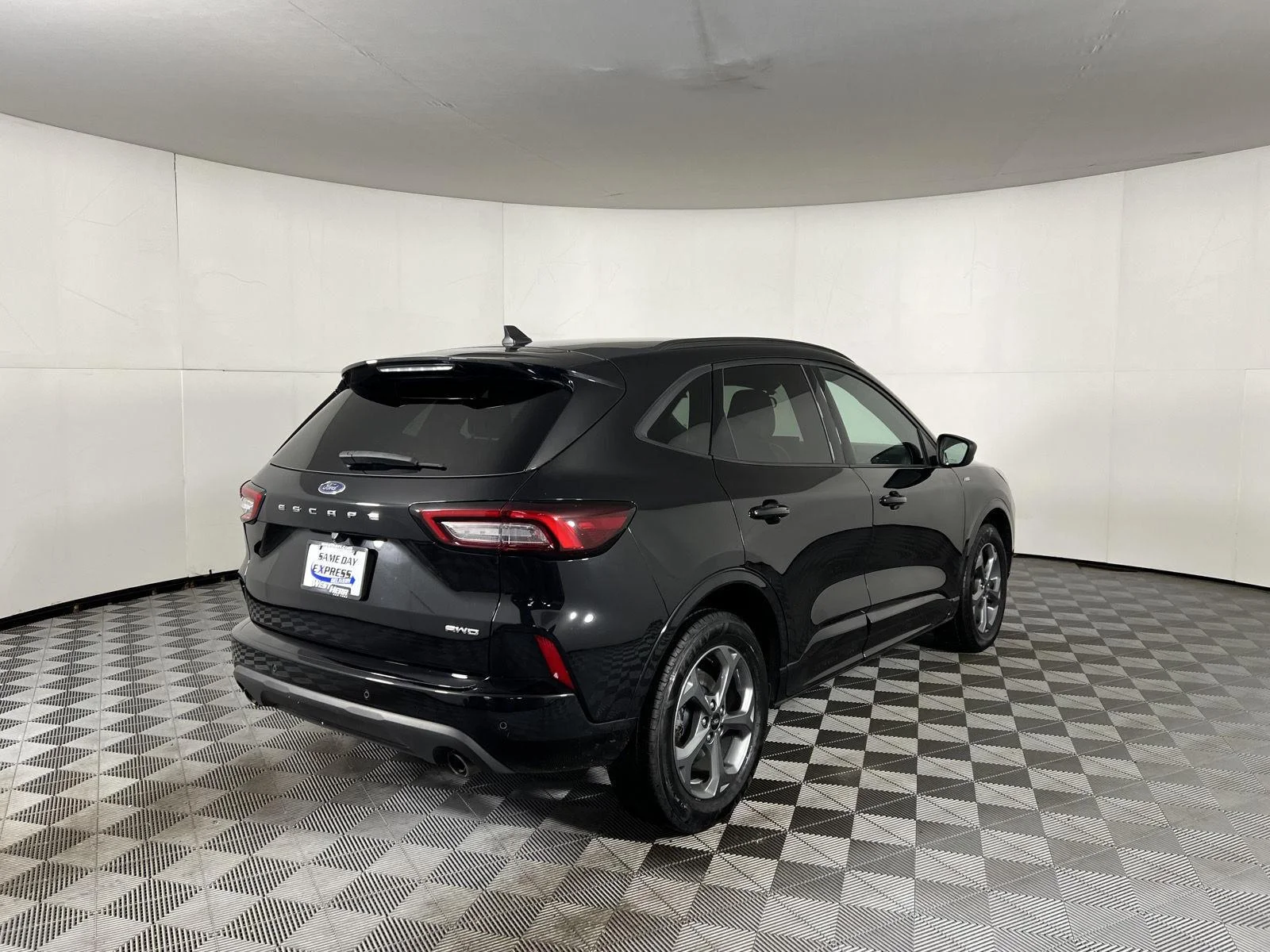 Used 2023 Agate Black Ford ST-Line image 6