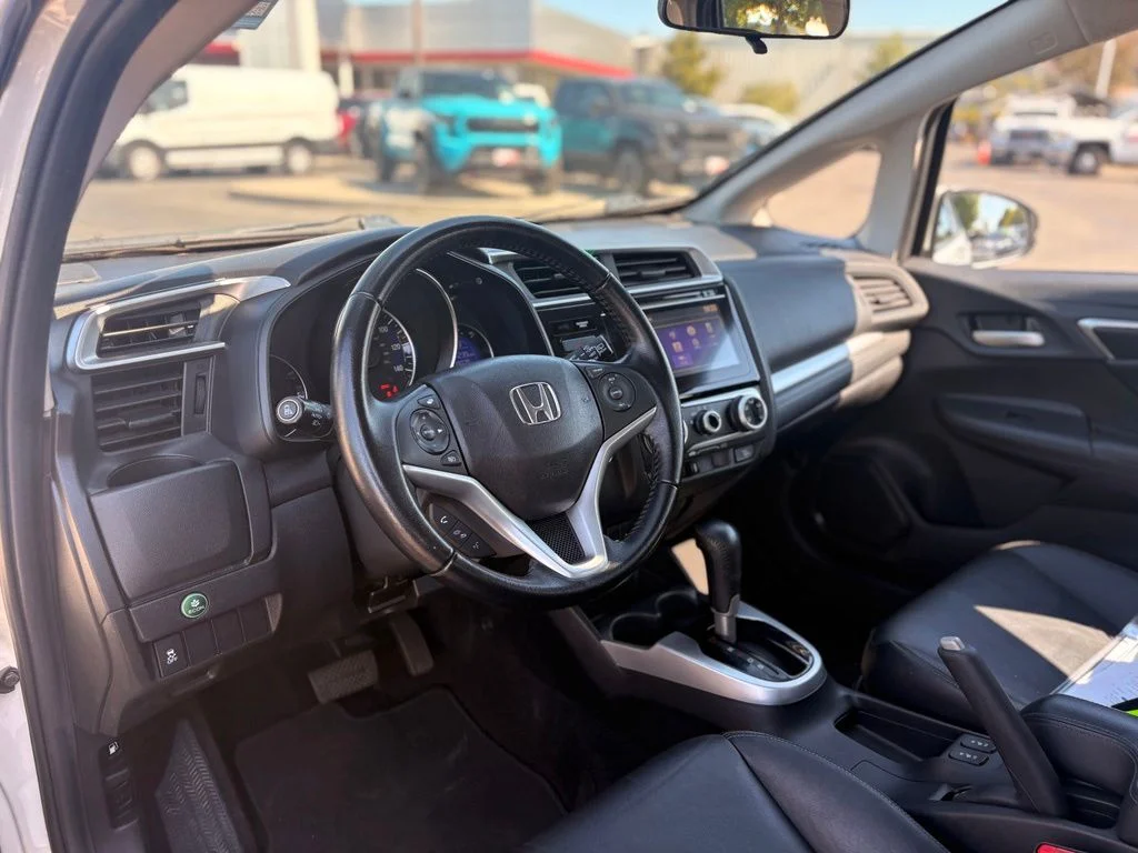 Used 2017 White Honda EX-L image 6