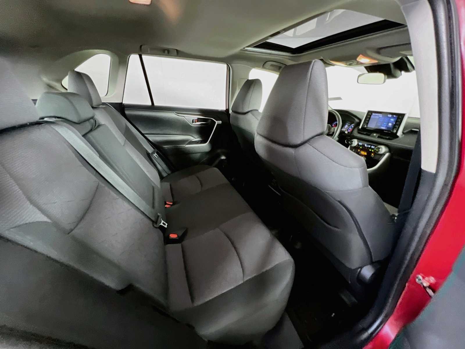 Used 2019 Ruby Flare Pearl Toyota XLE image 27