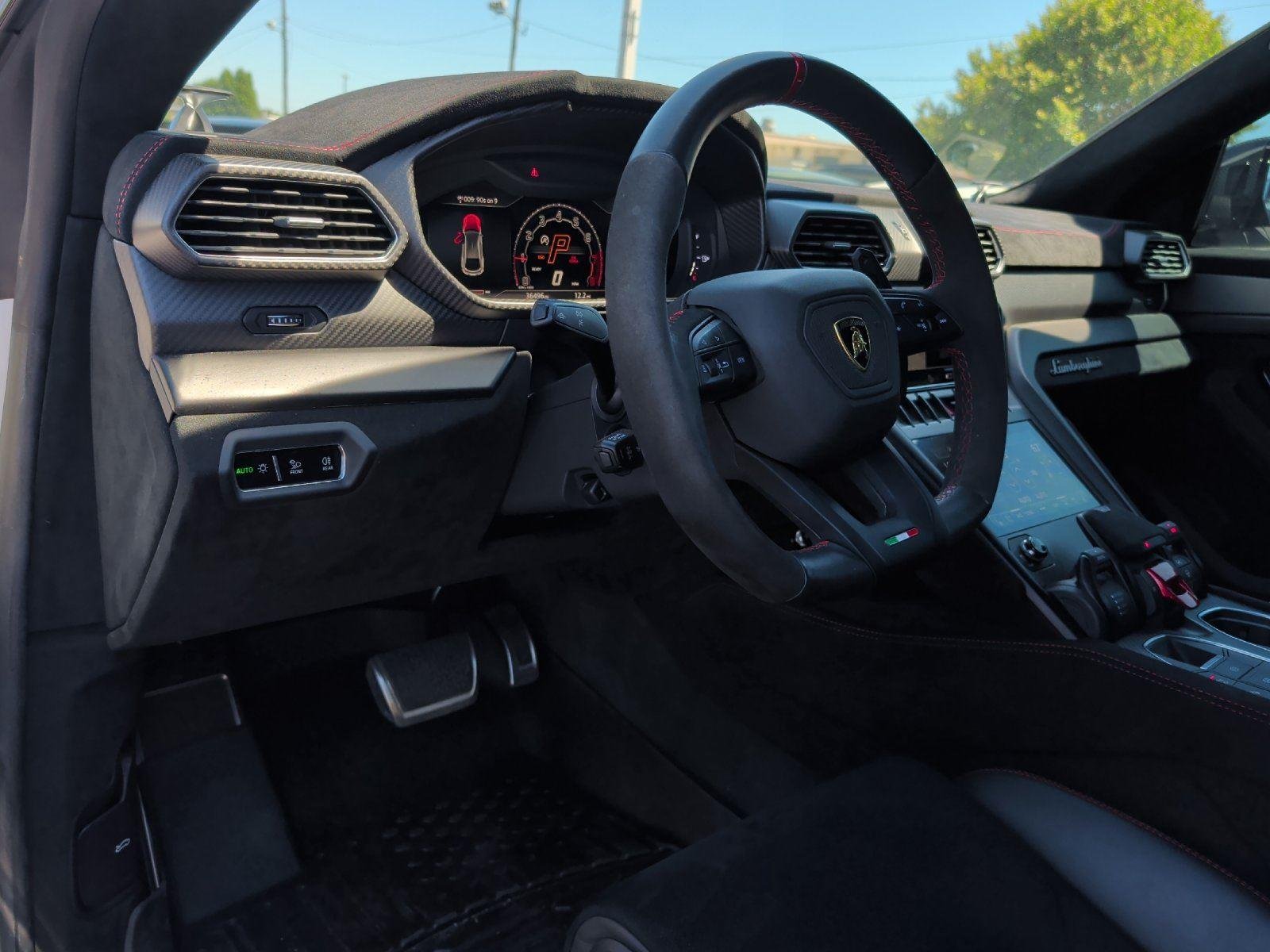 Used 2023 Bianco Monocerus Matt Lamborghini Performante image 15