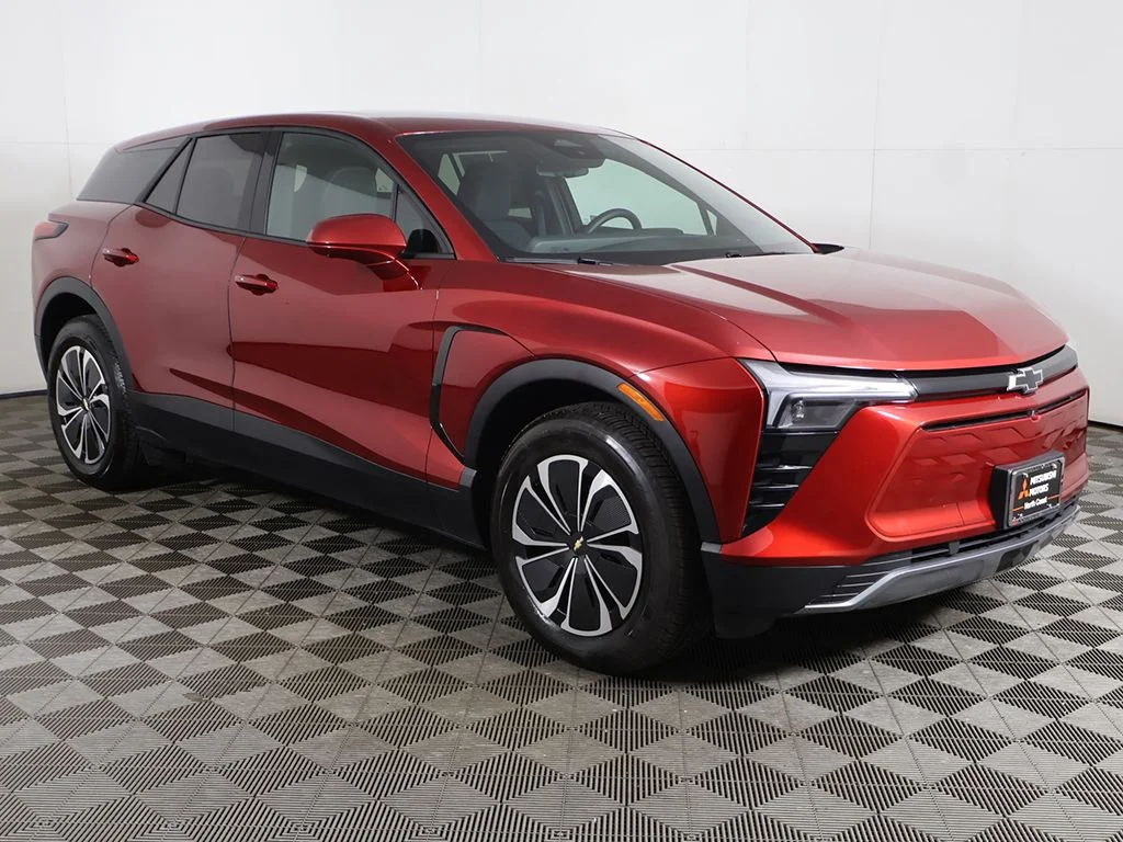 Used 2025 Chevrolet Blazer EV LT with VIN 3GNKDBRM7SS256430 for sale in Parma, OH
