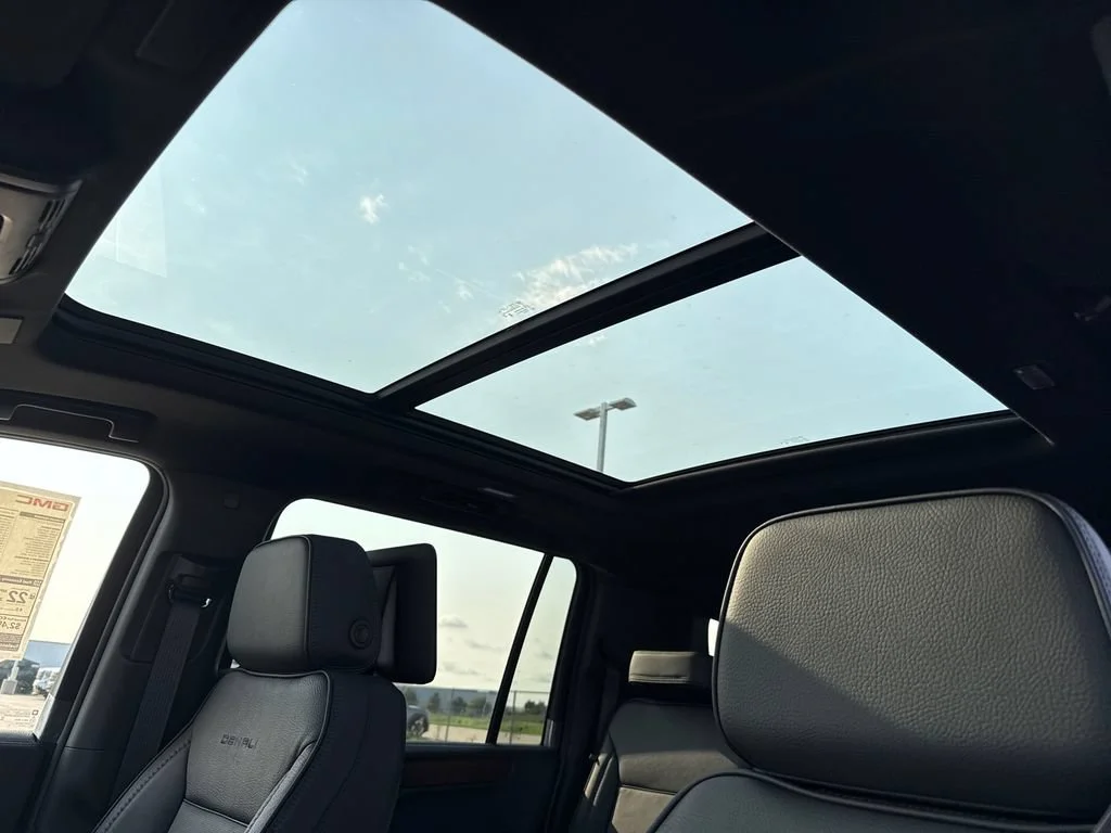 2026 GMC Yukon XL Denali - Photo 26