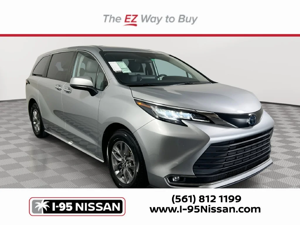 Used 2022 Silver Toyota XLE image 1