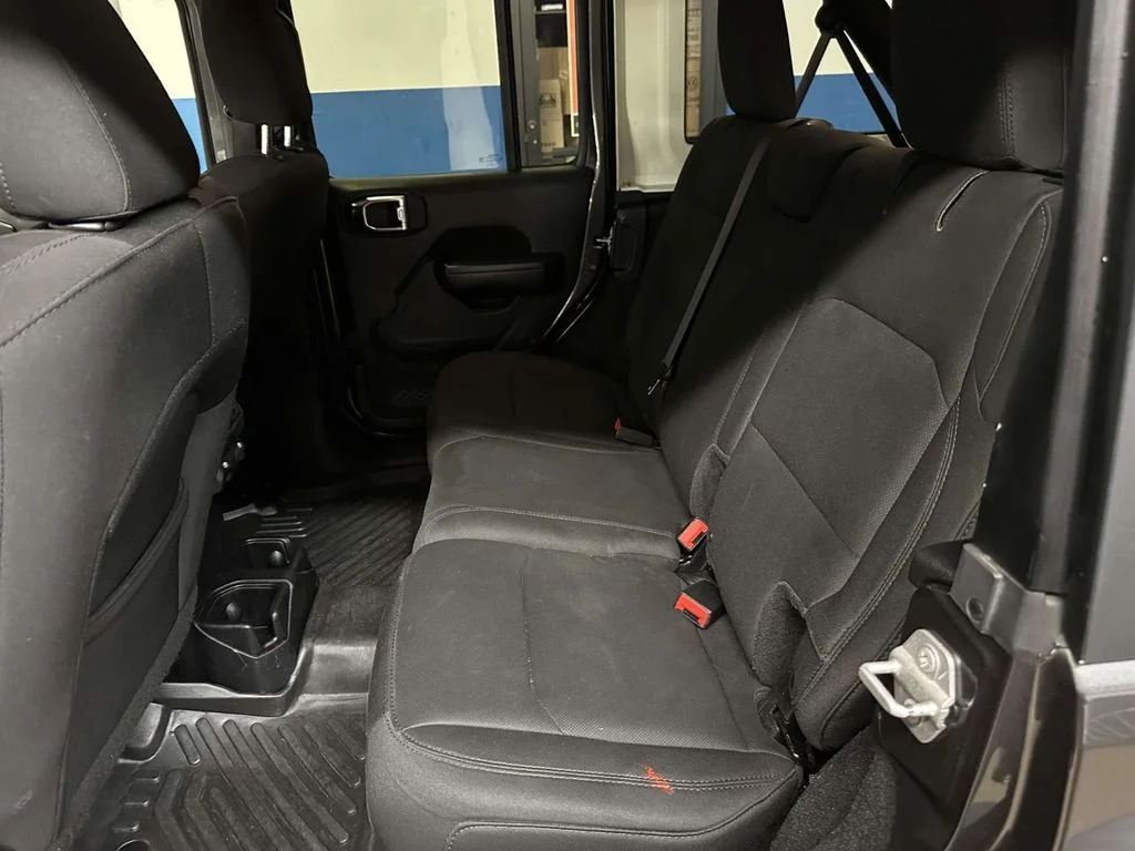 Used 2018 Gray Jeep Unlimited Sport S image 18