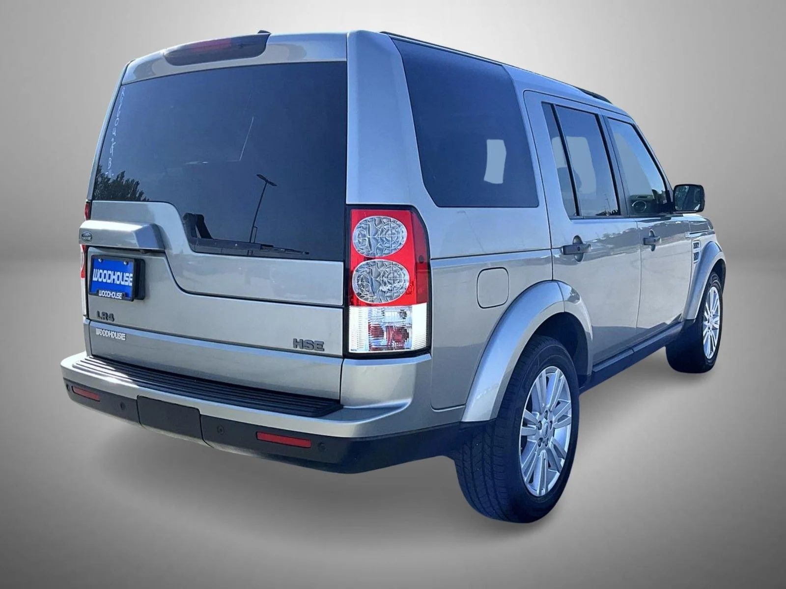 Used 2011 Beige Land Rover V8 image 5