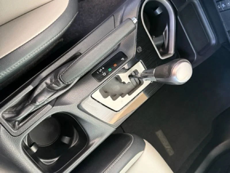 Used 2018 Silver Sky Metallic Toyota Limited image 24