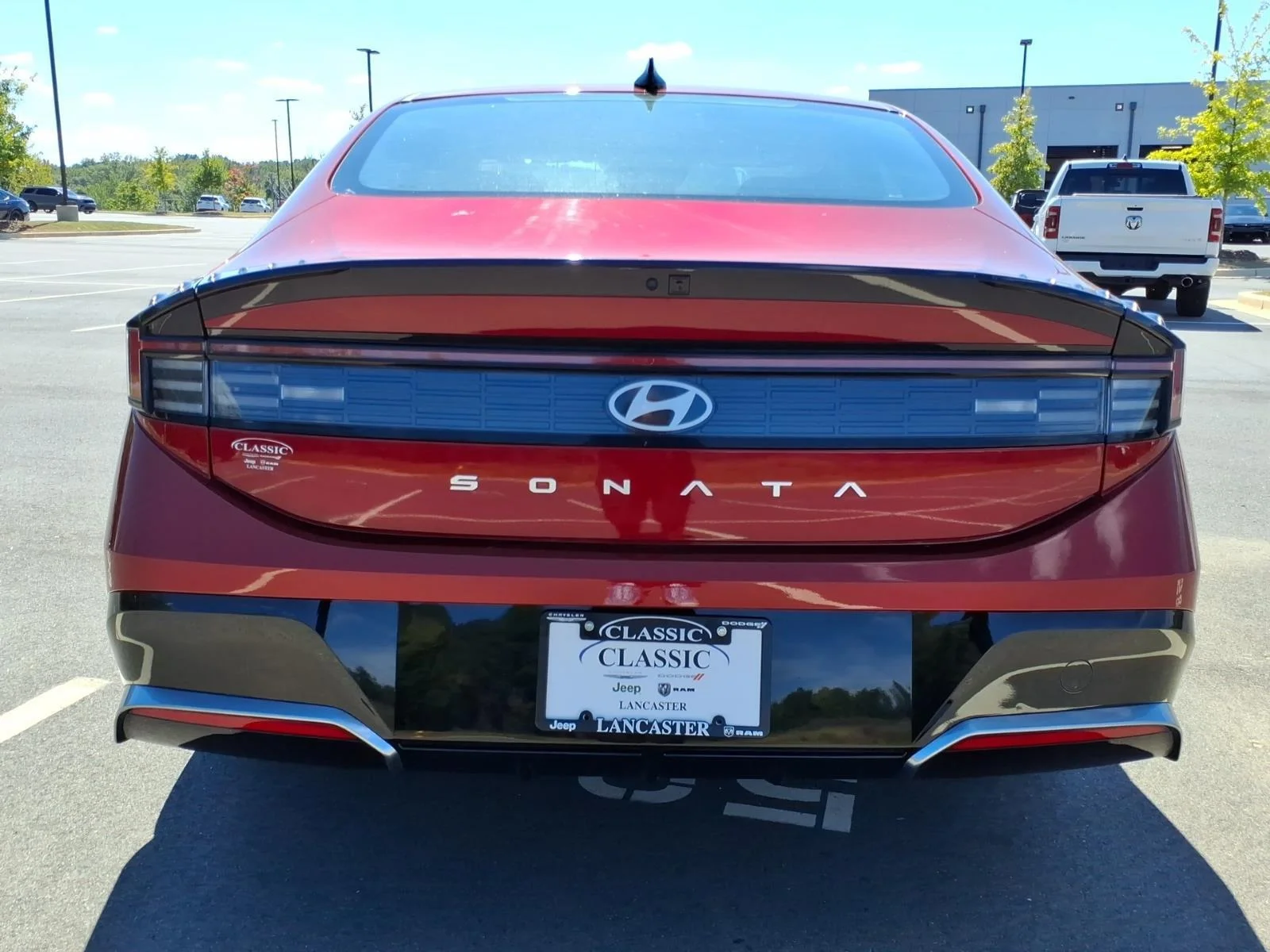 Used 2025 Ultimate red Hyundai SEL image 16