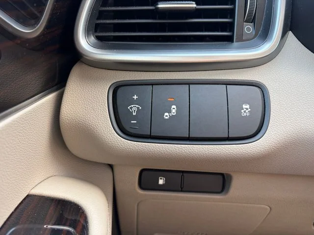 Used 2019 Black Kia LX image 23