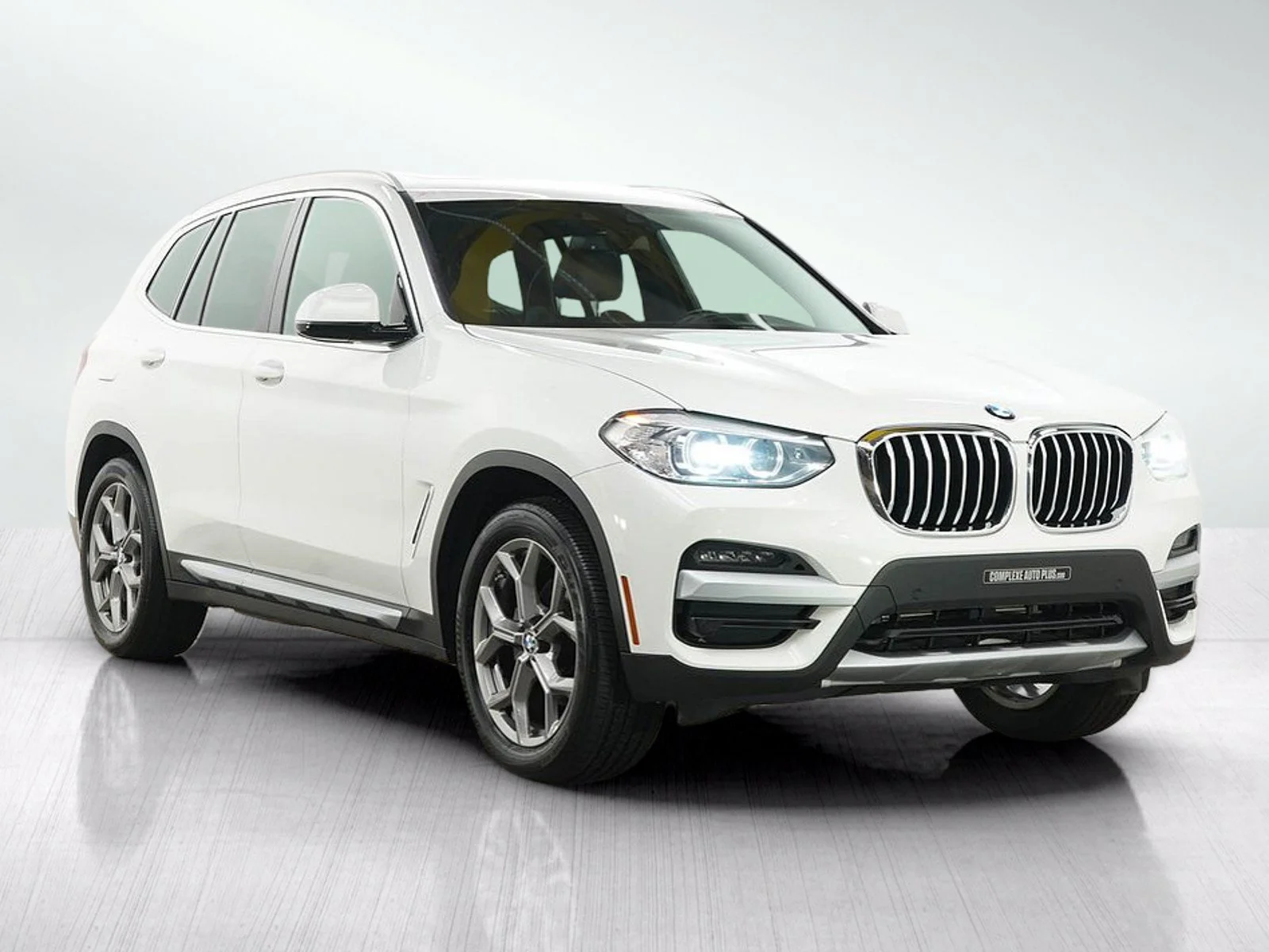 Used 2021 Alpine White BMW xDrive30i image 8