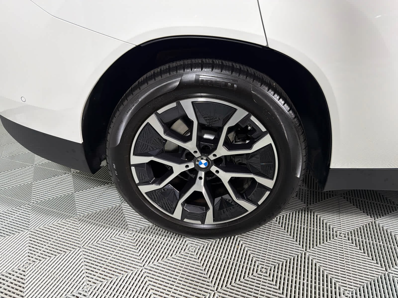 Used 2026 Alpine White BMW 30 xDrive image 10