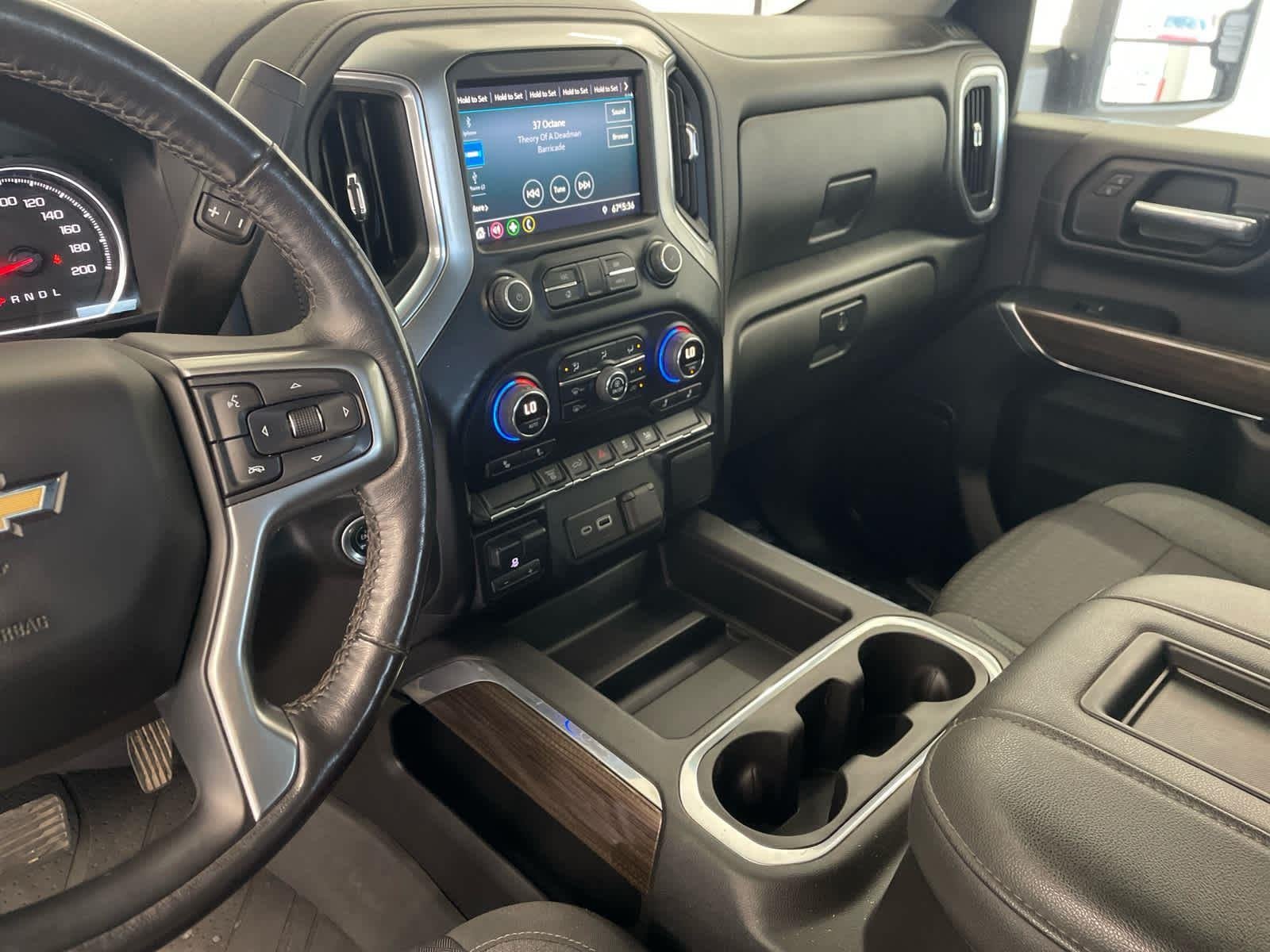 Used 2022 Summit White Chevrolet LT image 23