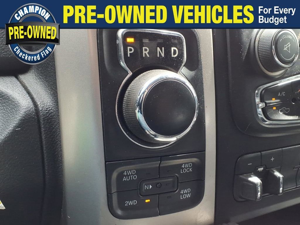 2016 RAM 1500 Big Horn 4x4 Crew Cab 5'7's photo