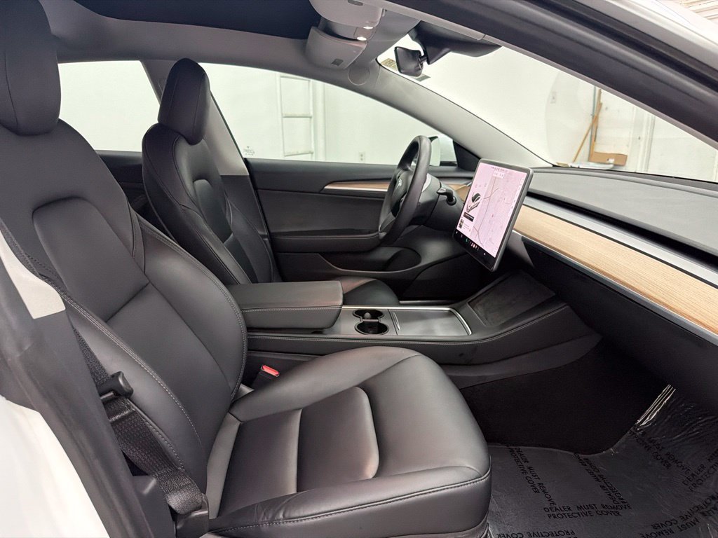 Used 2021 White Tesla Long Range image 28