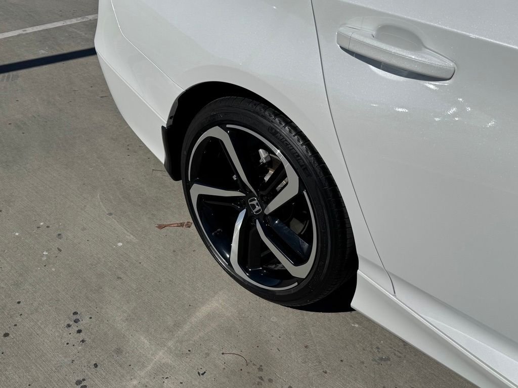 Used 2022 Platinum White Pearl Honda Sport image 23