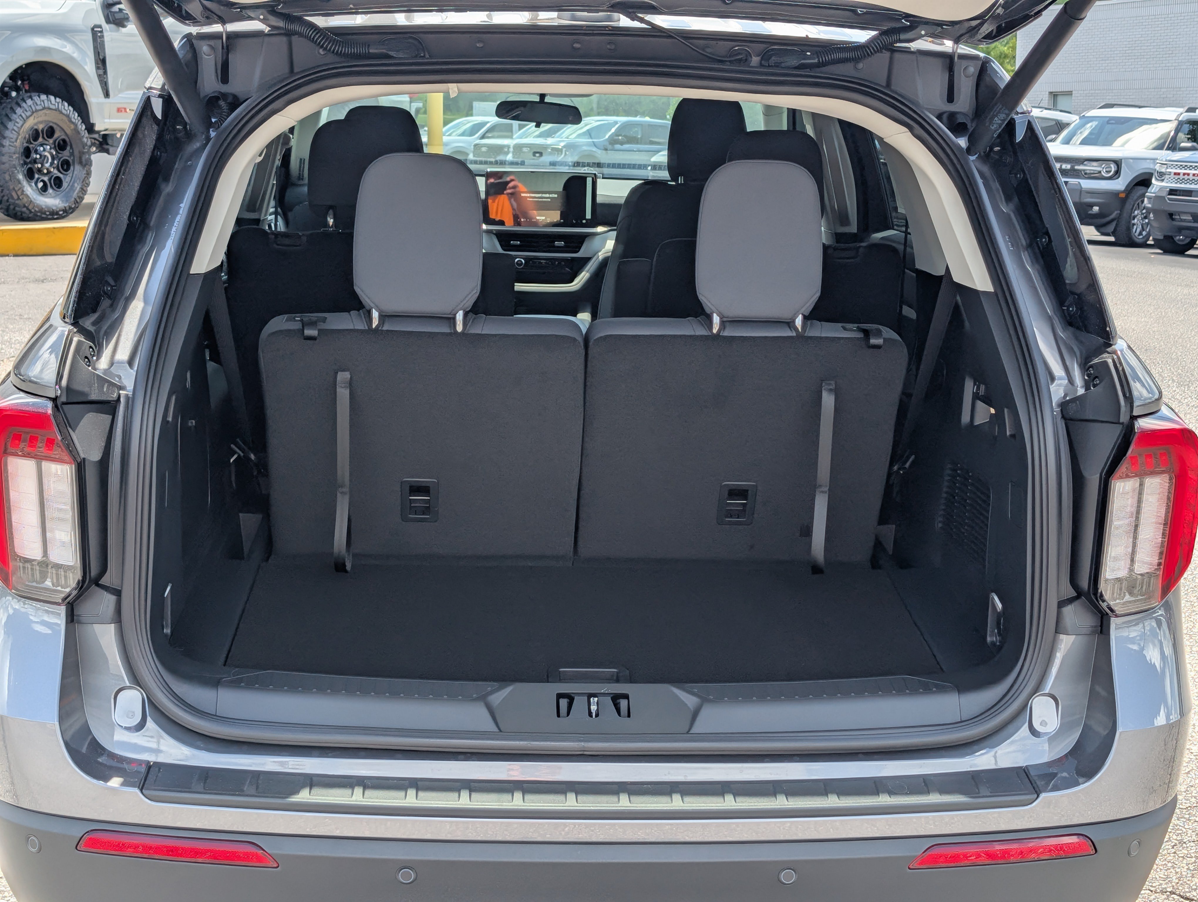 New 2026 Carbonized Gray Metallic FORD Active image 11