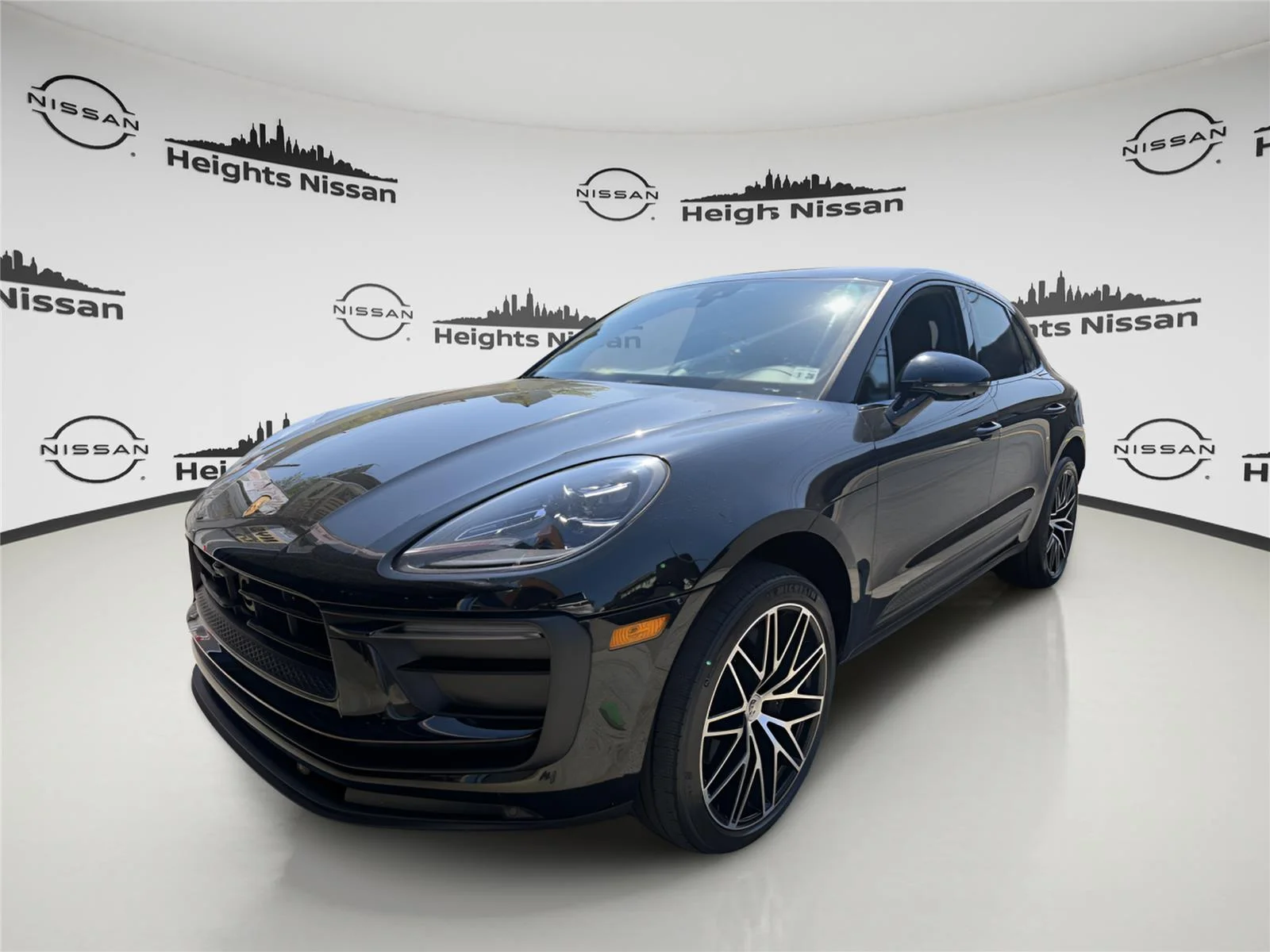 2023 Porsche Macan T's photo