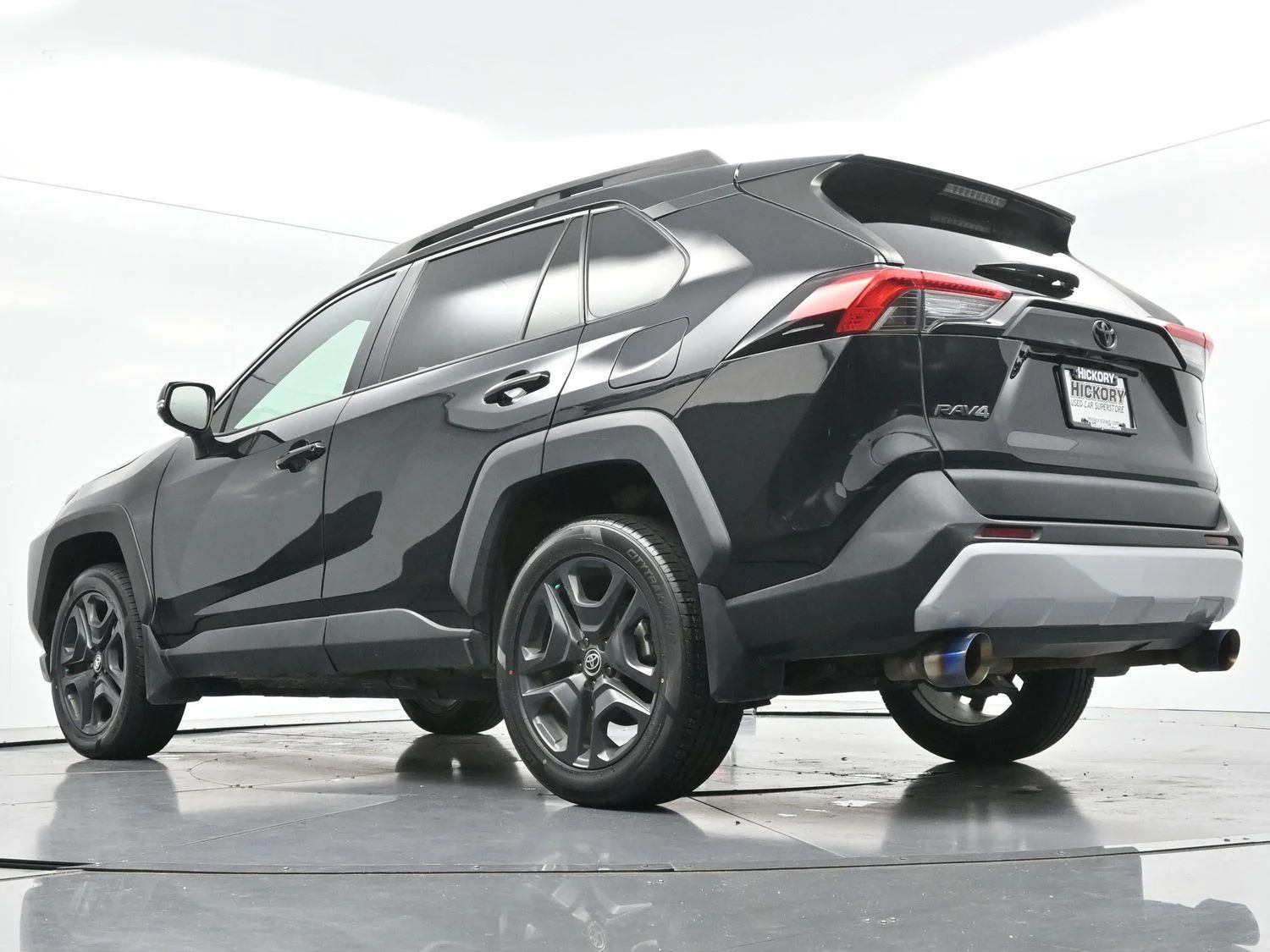 Used 2022 Midnight Black Metallic Toyota Adventure image 48