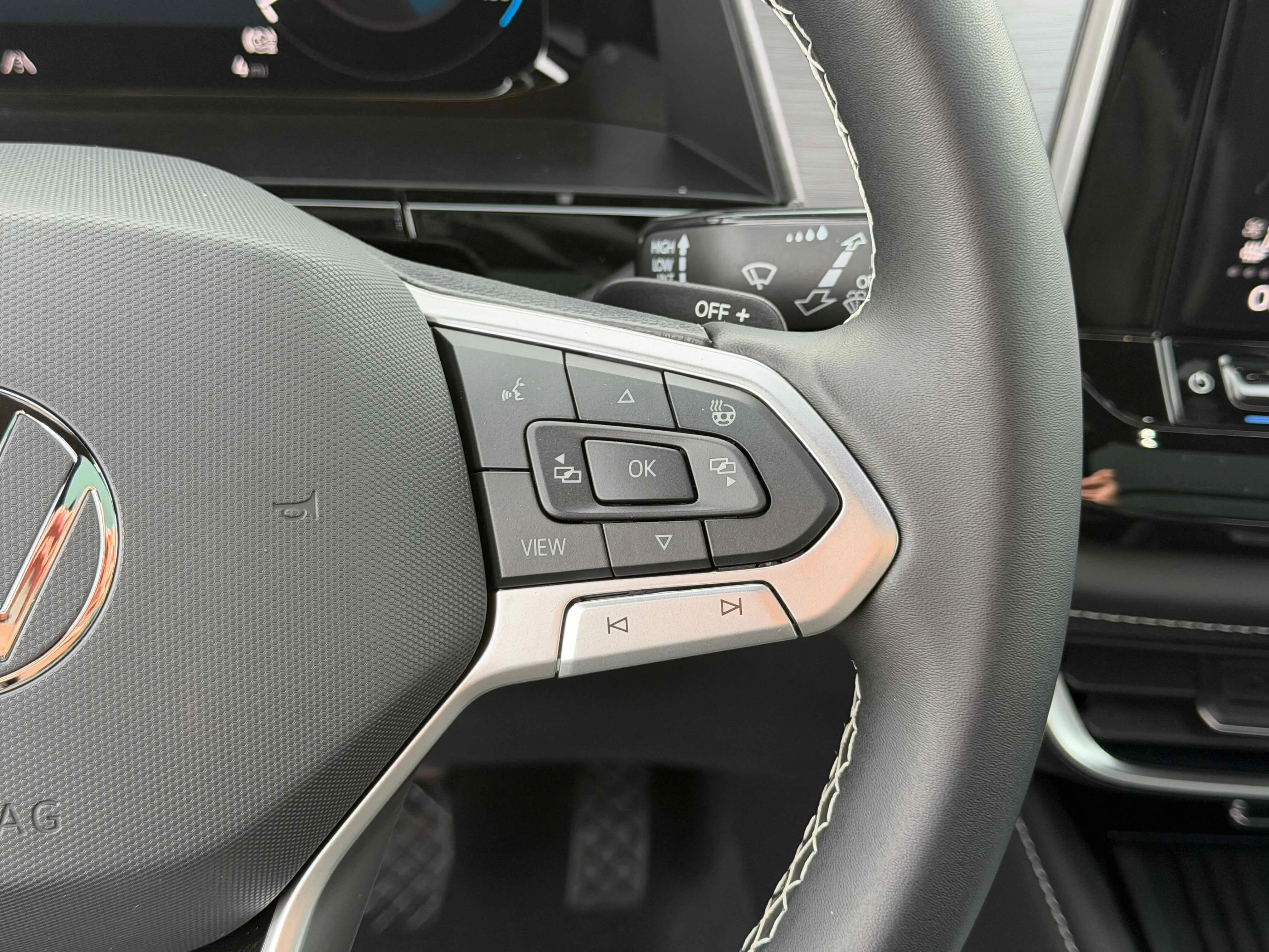New 2026 Gray Volkswagen 2.0T SE w/Technology image 20