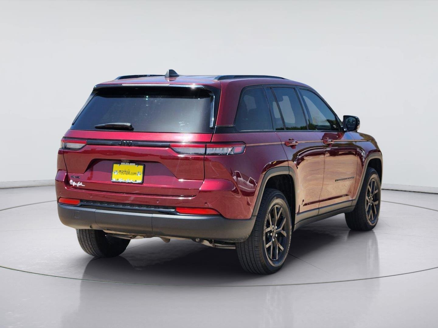 Used 2024 Velvet Red Pearlcoat Jeep Altitude image 6