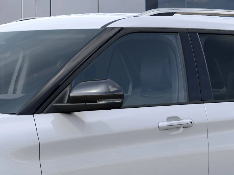 New 2027 Star White Metallic Tri-Coat Ford Platinum™ image 21