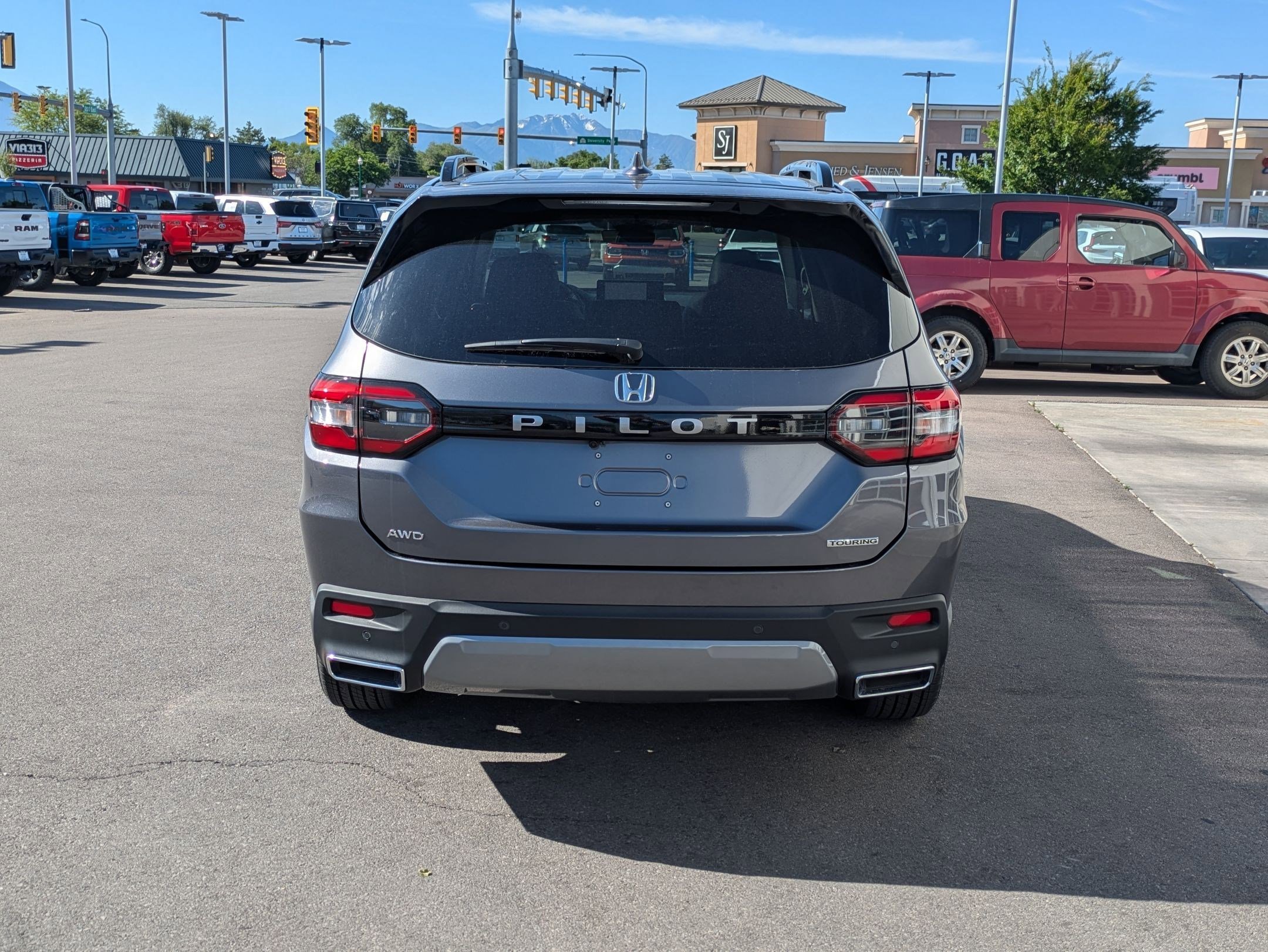New 2026 Modern Steel Metallic Honda Touring image 4