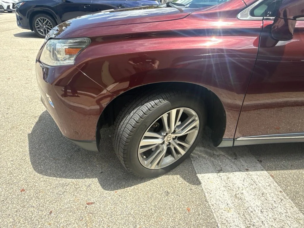 Used 2015  Lexus 350 image 4