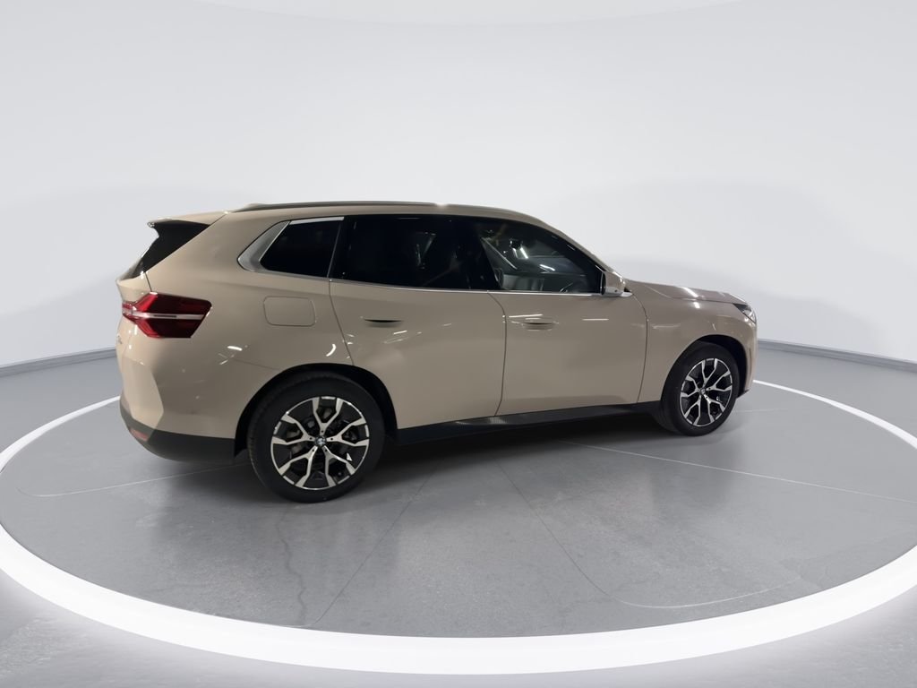 Used 2026 Gray Metallic BMW 30 xDrive image 8