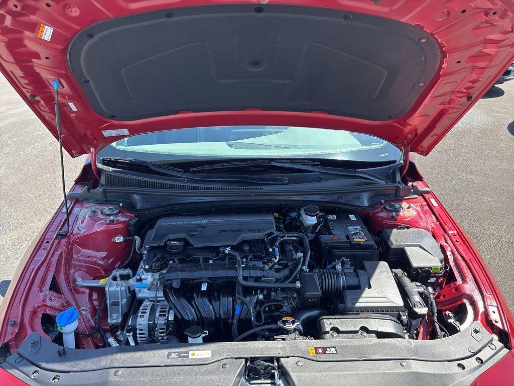 2025 Hyundai Elantra SEL - Photo 12