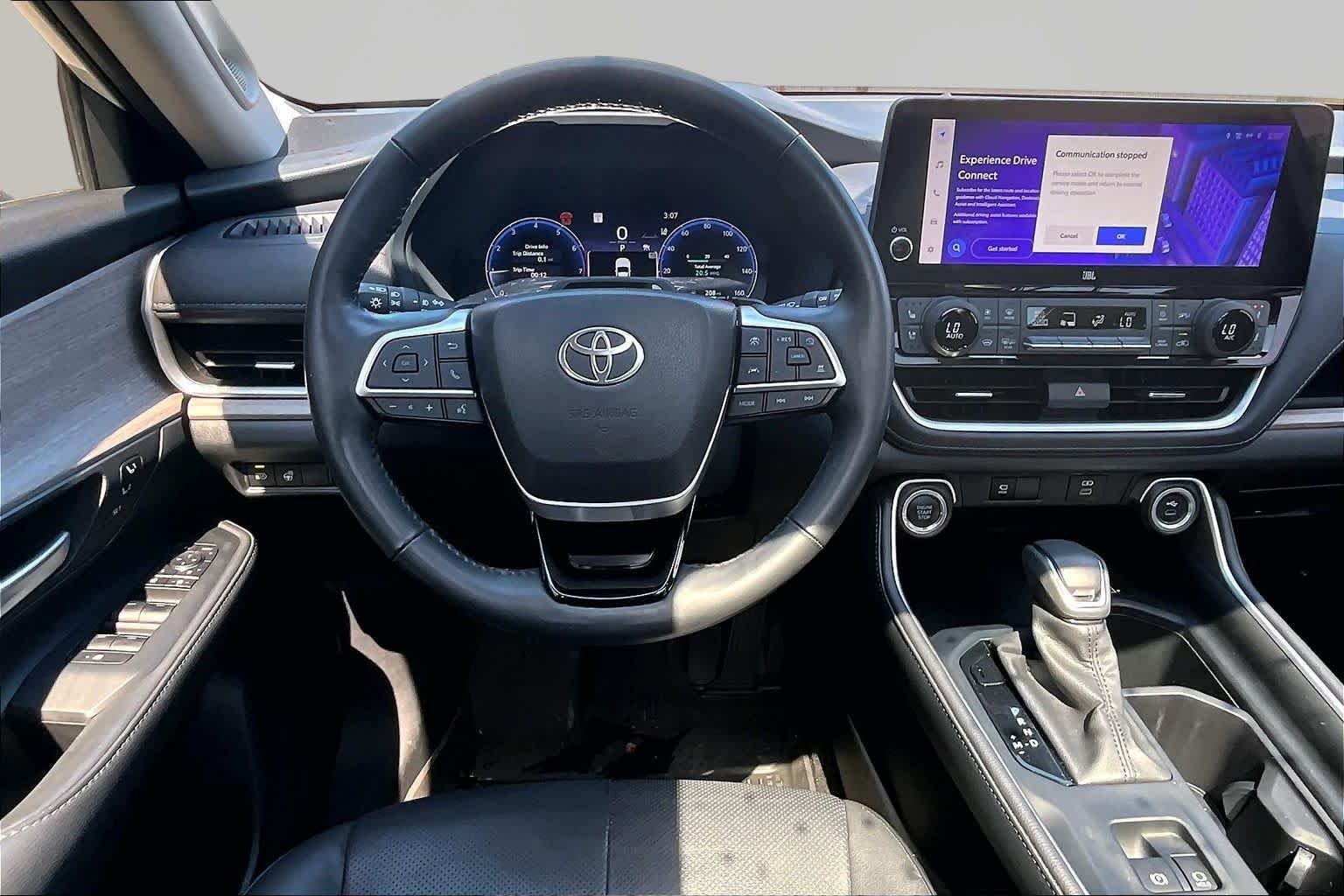 Used 2024 Coastal Cream Toyota Platinum image 6