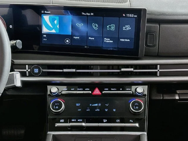 New 2027 Black Hyundai SE image 15