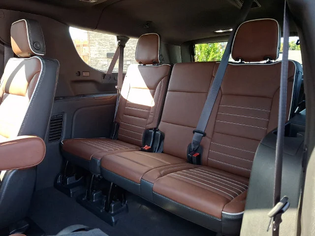 2023 GMC Yukon XL Denali Ultimate - Photo 10