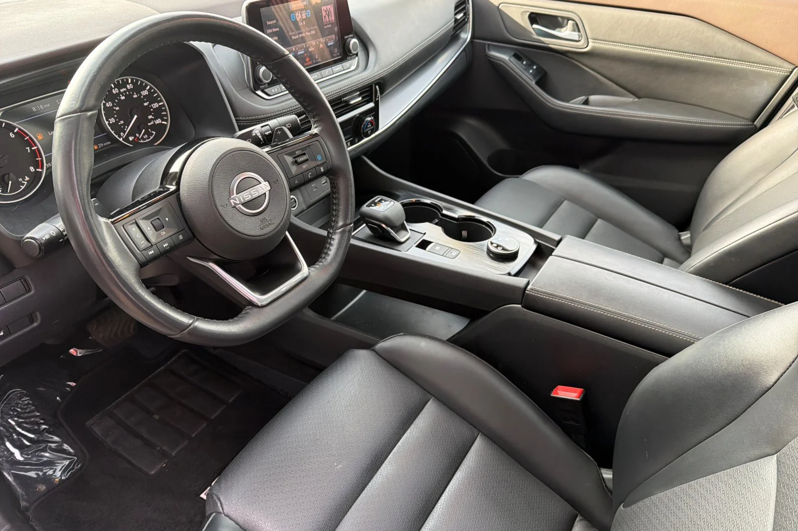 Used 2023 Pearl White Tricoat Nissan SV image 8