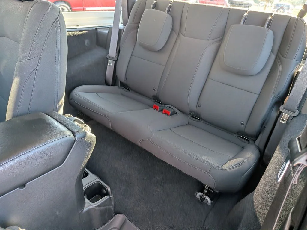 Used 2023 Silver Jeep Sport image 34
