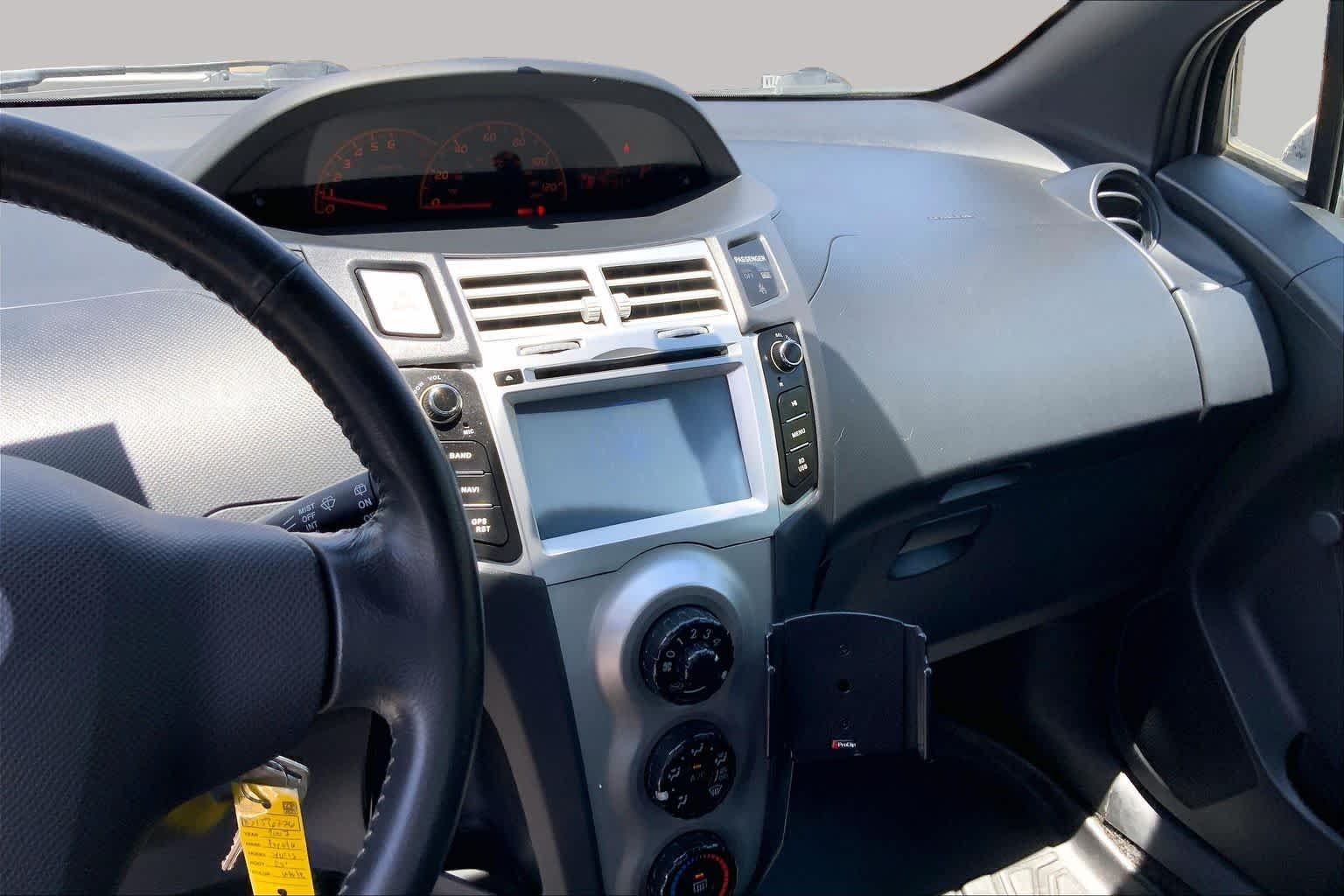 Used 2008 Polar White Toyota S image 5
