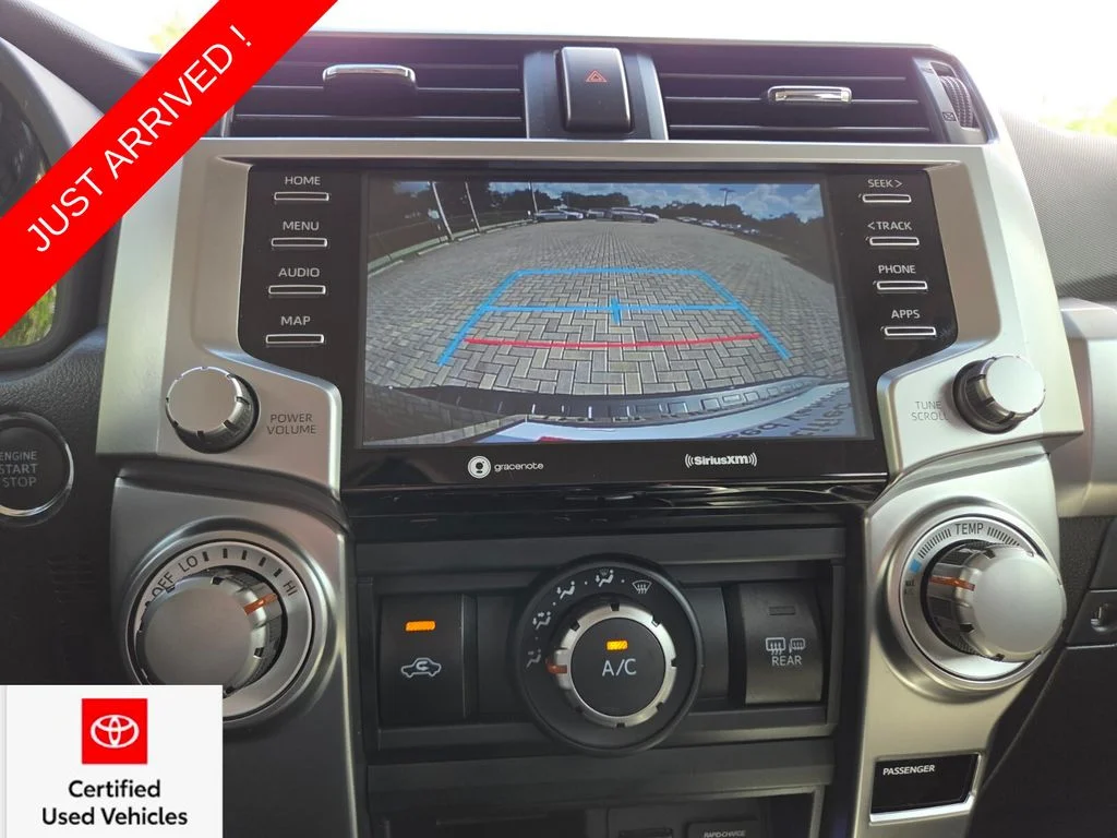 Certified Used 2024  Toyota SR5 image 33