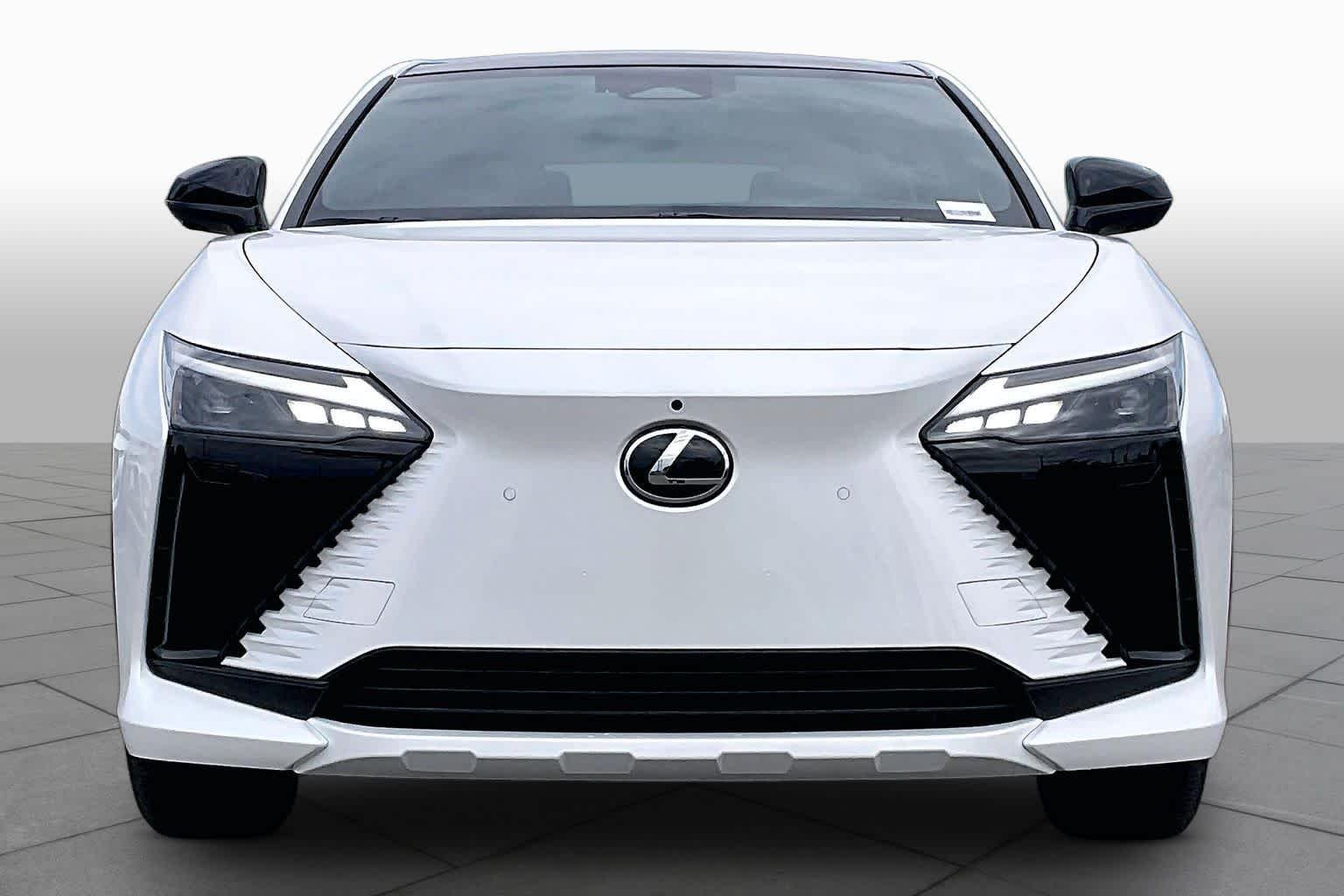 New 2026 Oxygen White Lexus Premium image 3