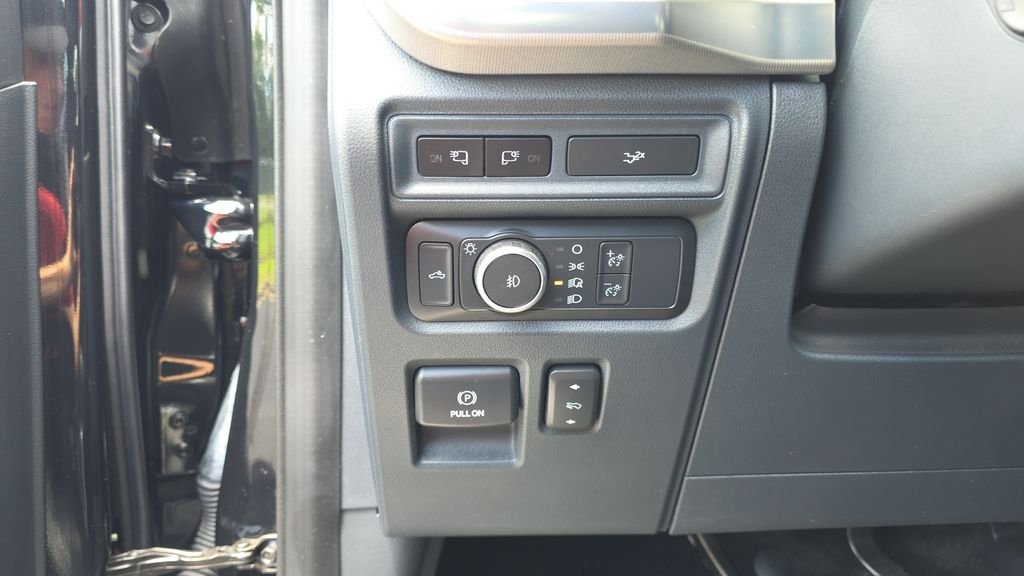 Used 2022 Black Ford Raptor image 14