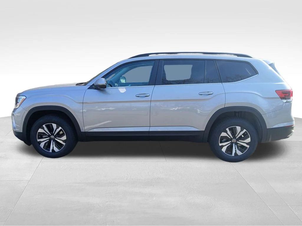 New 2026 Silver Volkswagen 2.0T SE image 2