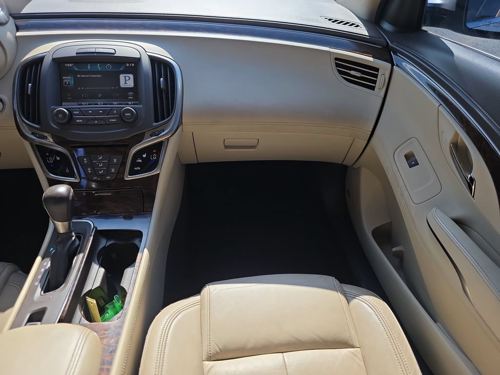 Used 2015 QUICKSILVER METALLIC Buick Leather image 17