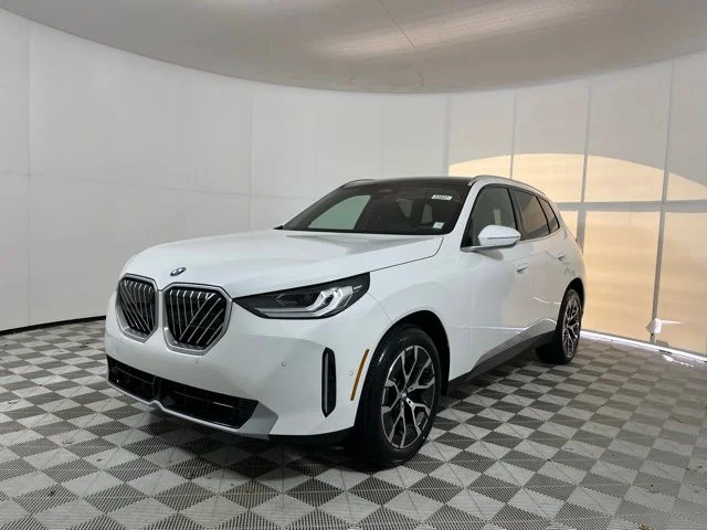 Used 2026 Alpine White BMW 30 xDrive image 3